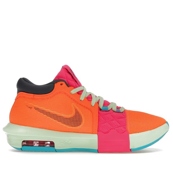 Nike Other - Nike
LeBron witness 8
Total orange